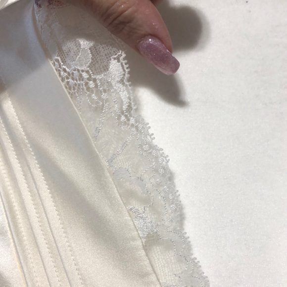 La Perla silk dressing gown - Picture 8 of 10